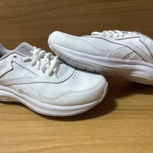 Tenis de marca mixto $999 194