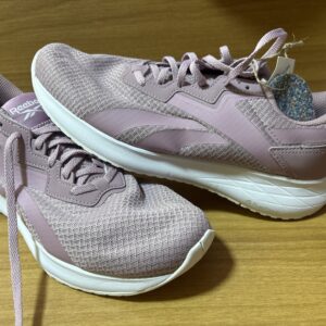 Tenis de marca mixto $999 195