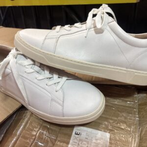 Tenis de marca mixto $999 214