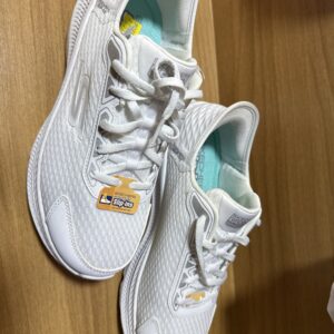 Tenis de marca mixto $999 073