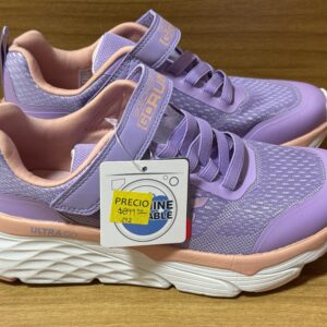 Tenis de marca mixto $899 272