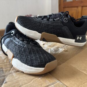 Tenis Under $1,049 386