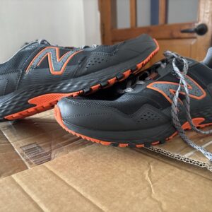 Tenis New Blance Negro $1,049 397
