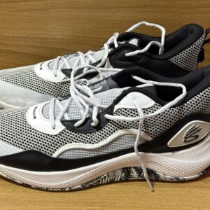 Tenis Under Armour blanco/negro $1049 430
