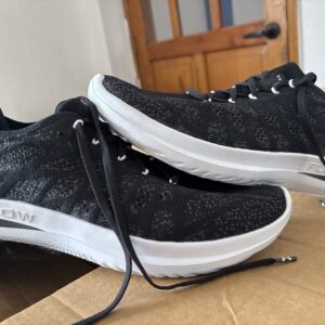 Tenis UNDER NEGRO $1,049 398