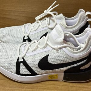 Tenis Nike blanco/negro $1049 439