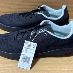 Tenis adidas negro $1049 485