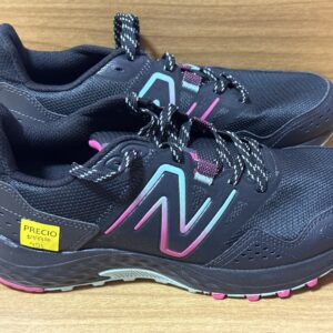 Tenis New balance negro $999 454