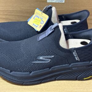 Tenis Skechers negro $999 585