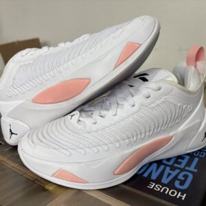 Tenis Jordan Blancos $1099 527