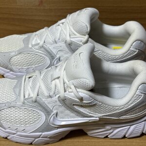 Tenis Nike blanco $1099 896