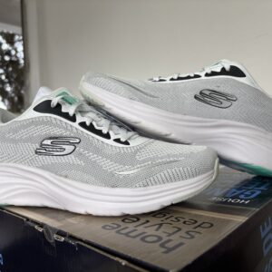 Tenis Skechers $999 535