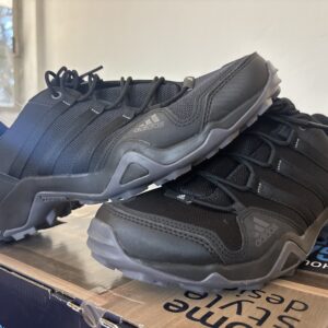 Tenis de marca mixto $1,049 560