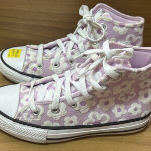 Tenis converse morado/flores $899 606