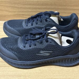 Tenis Skechers negro $999 938