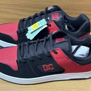 Tenis DC negro/rojo $999 975