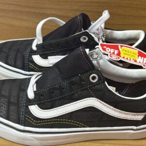 Tenis vans negro $899 617