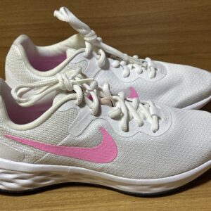 Tenis Nike blanco/rosa $1099 631