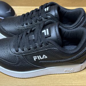 Tenis fila negro niño $899 603