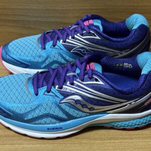 Tenis saucony azul/morado $999 825