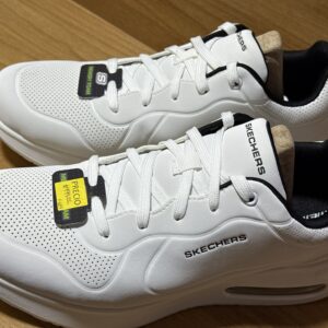 Tenis Skechers blanco $999 687
