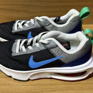 Tenis Nike negro/azul/gris $1049 827