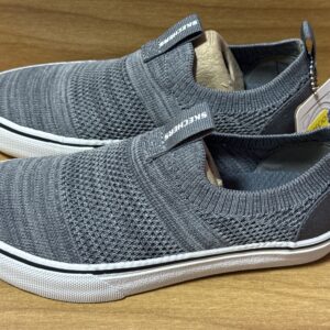 Tenis Skechers gris $999 666