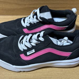 Tenis VANS negro/rosa $899 1083