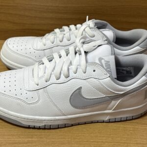 Tenis Nike blanco/gris $1099 1033