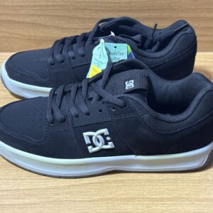 Tenis DC negro $999 1296