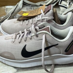 Tenis Nike rosa $1099 1801