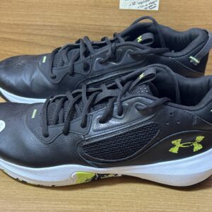 Tenis under armour negro/verde $1049 1248