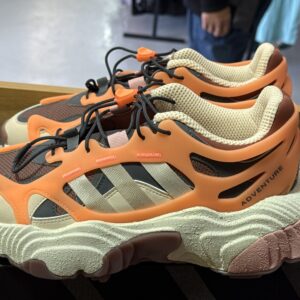 Tenis Adidas anaranjado $1299 1132
