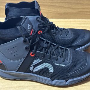 Tenis Adidas negro $1299 1274