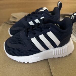 Tenis Adidas rojo niño $1049 1343