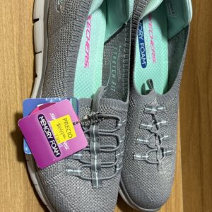 Tenis Skechers gris/verde $1049 1271